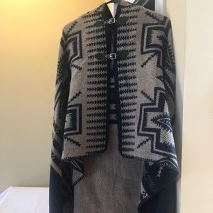 LOVE STITCH Camel & Navy Hooded Buckle Front Cape